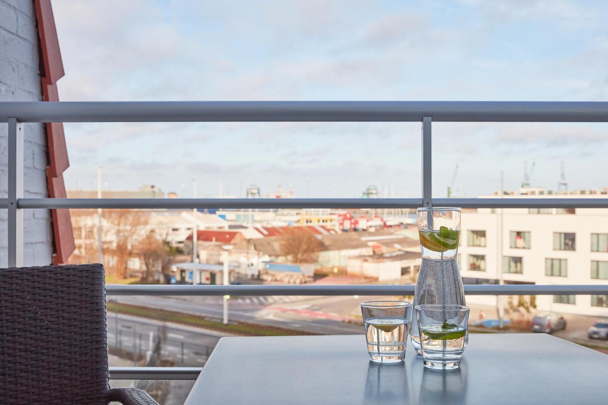 Holiday Suites Zeebrugge Экстерьер фото