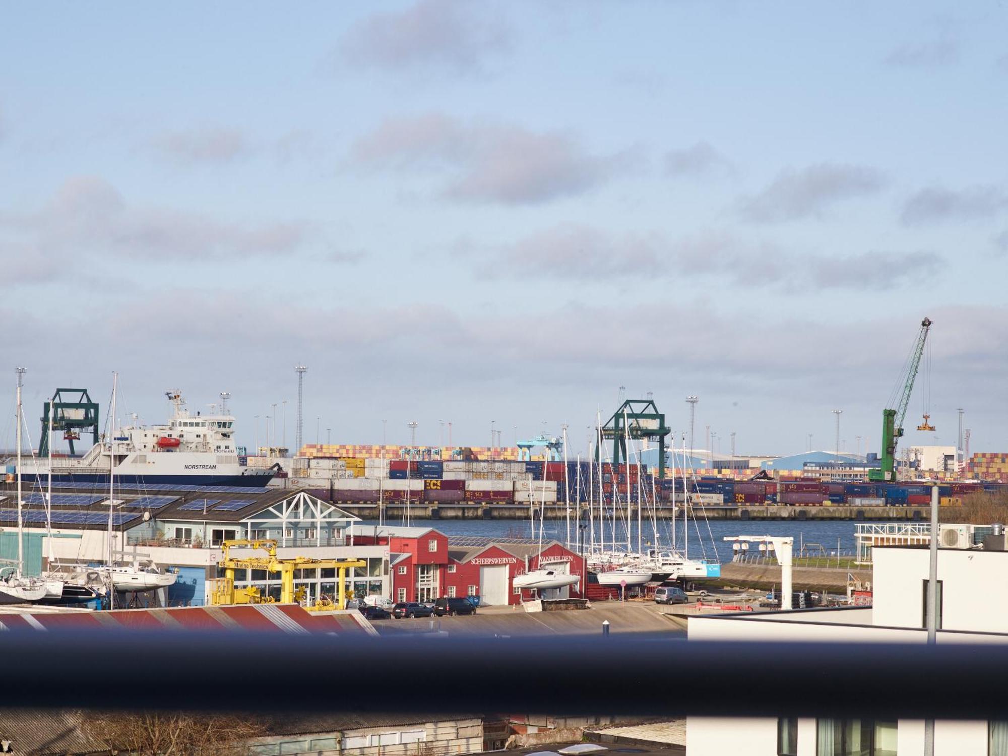 Holiday Suites Zeebrugge Экстерьер фото