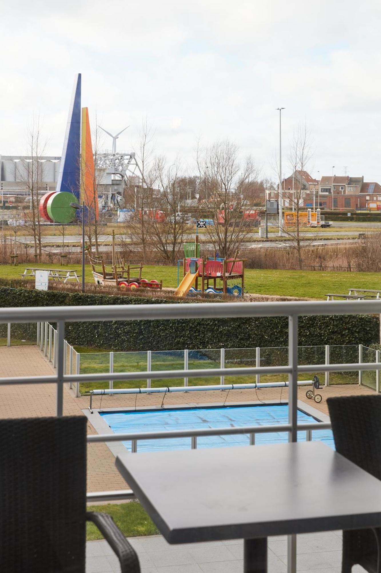 Holiday Suites Zeebrugge Экстерьер фото
