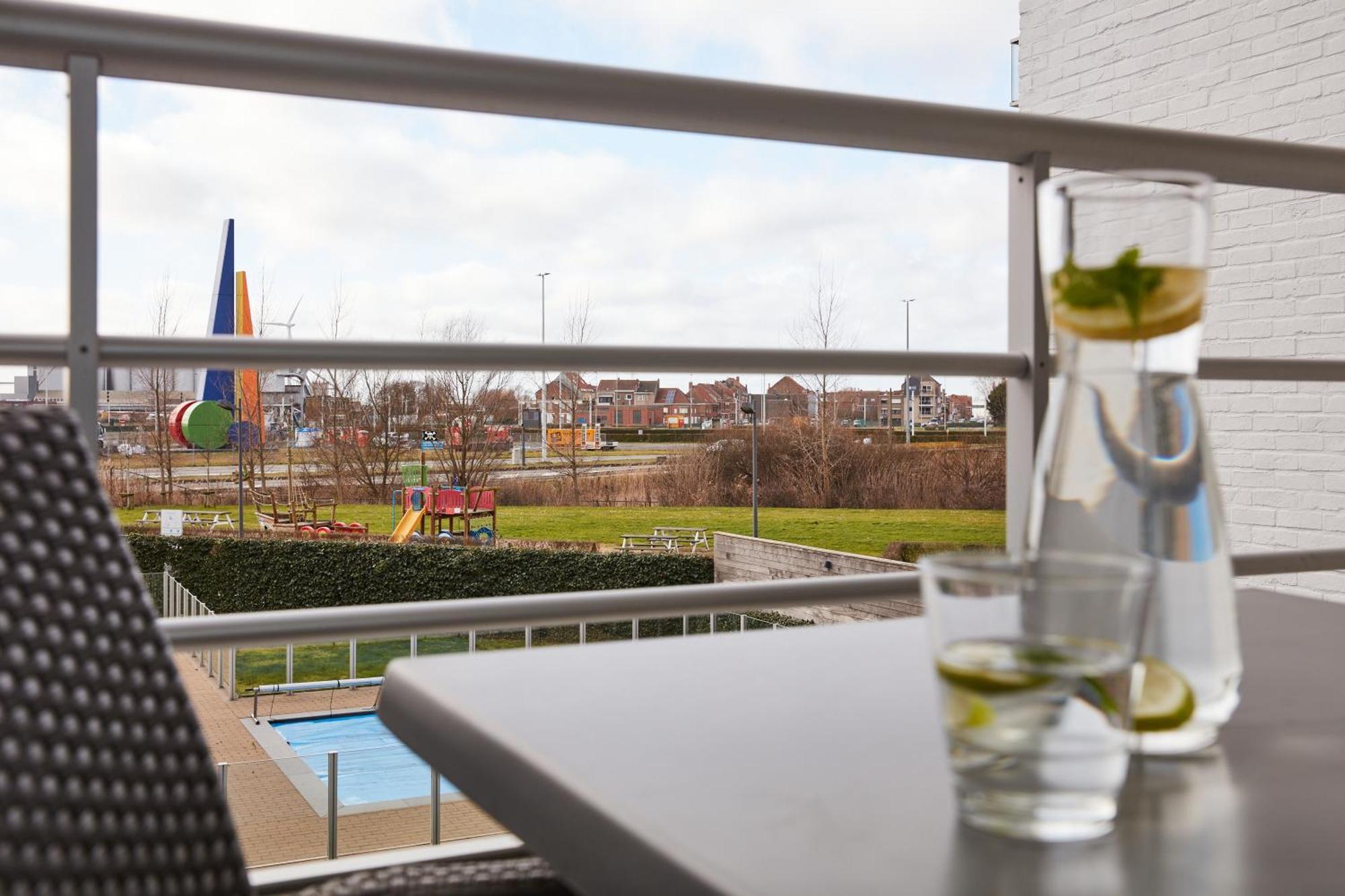 Holiday Suites Zeebrugge Экстерьер фото